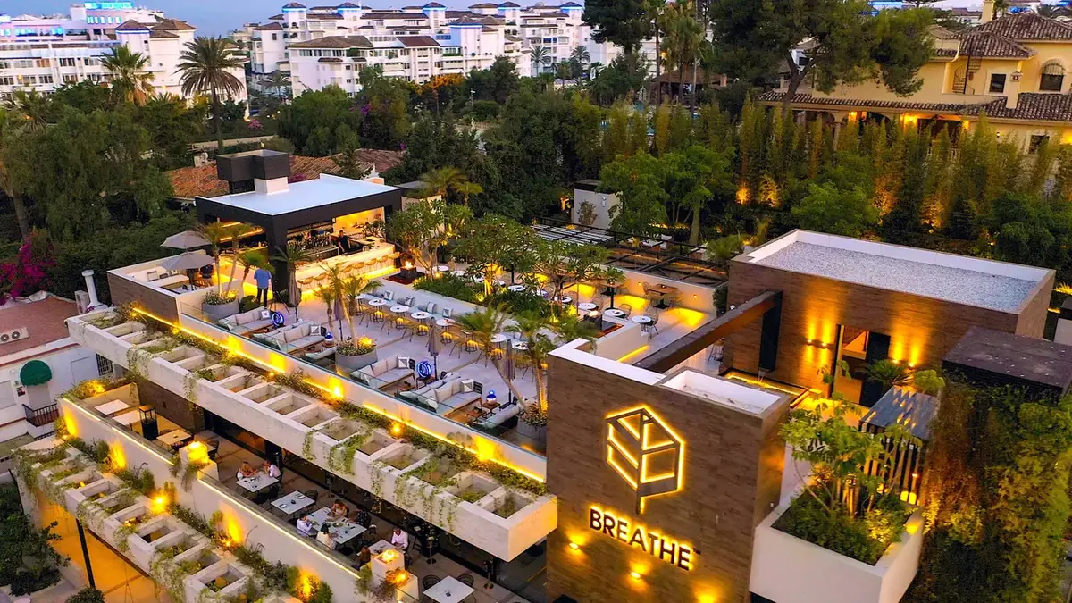 Breathe – La Maison Banus