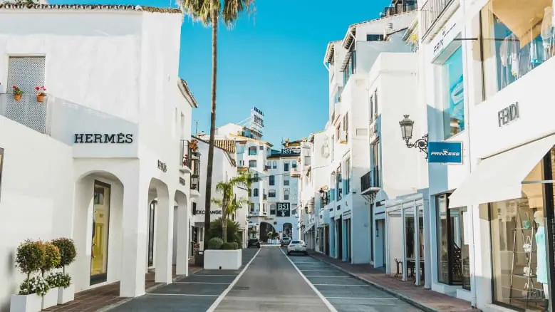 Shopping de luxe à Puerto Banús – La Maison Banus